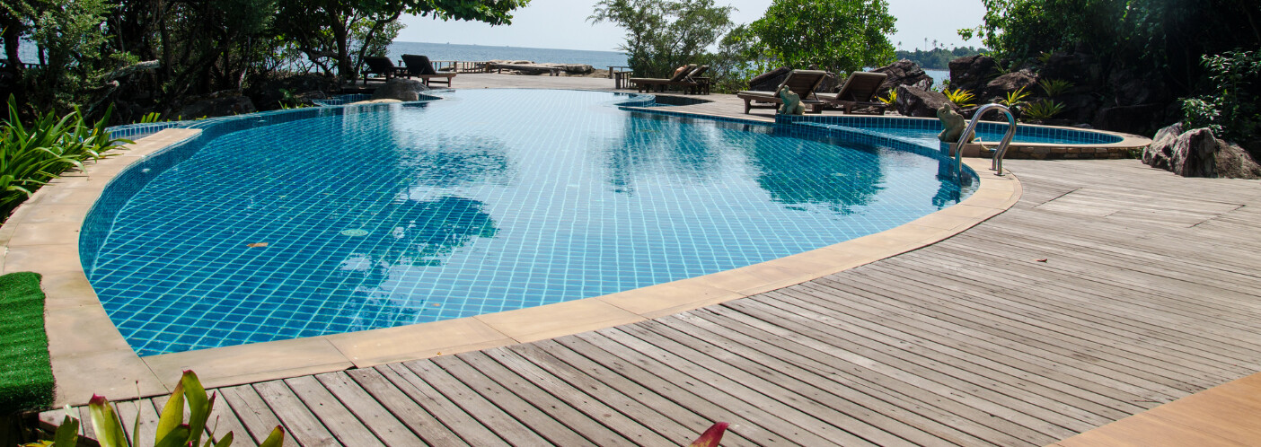 Зоны чистки возле бассейна